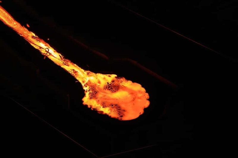 South Coast of Iceland: Hidden Gems & Lava Show Tour - The Unique Experience of Icelandic Volcanoes