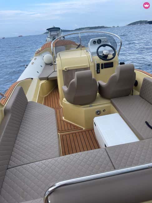 South Hvar Tour | Red Rocks | Pakleni Islands | TOP RATED! - Key Points