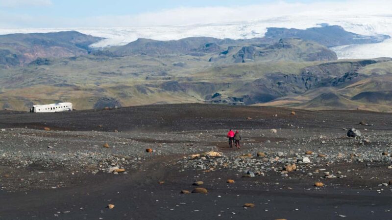 South Iceland: E-Bike Tour to Black Beach and Plane Wreck - Visiting the DC-3 Plane Wreck: A Photographic Icon