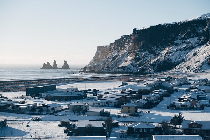 South Iceland Highlights and Northern Lights Combo Full-Day Tour - Discovering Reynisfjara’s Black Sand Beach