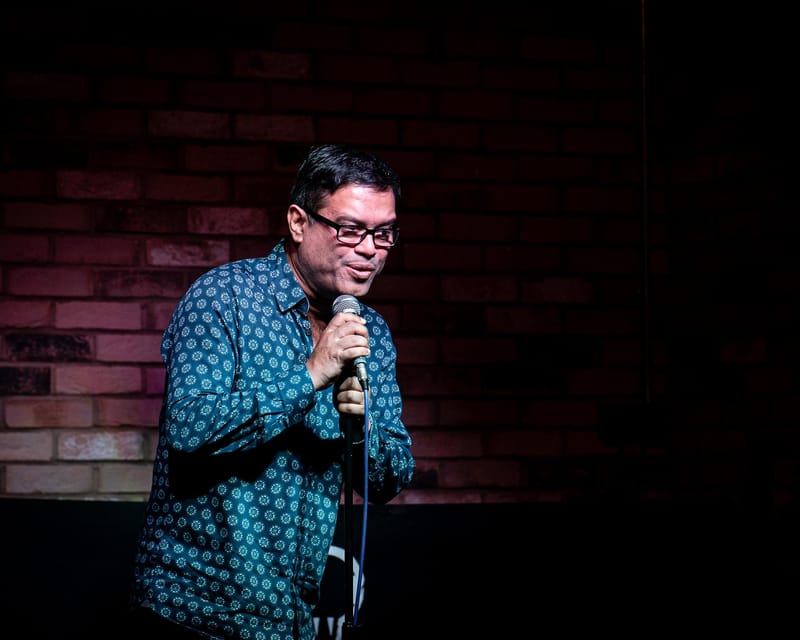 South London: Laugh Train Home Comedy Experience - Key Points