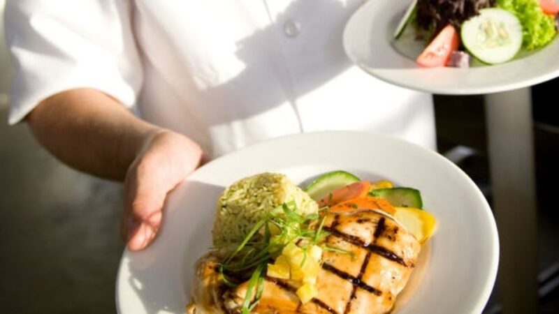 South Maui: Sunset Cruise with 4-Course Dinner and Drinks - The Sum Up: A Calm and Delicious Sunset on the Water