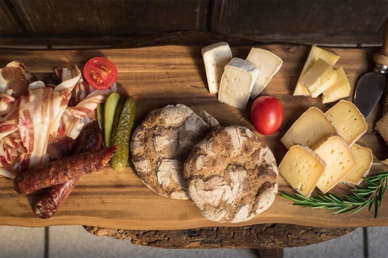 South Tyrolean specialties and wine tasting - Exploring the South Tyrolean Wine Selection