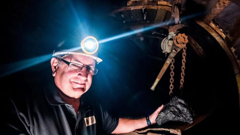 South Wales Valleys: Black Gold Underground Experience Tour - Delicious Food and Souvenir Shopping