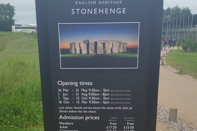 Southampton Cruise Terminal/Hotel to London with Stops at Salisbury & Stonehenge - Exploring Salisbury Cathedral and Magna Carta