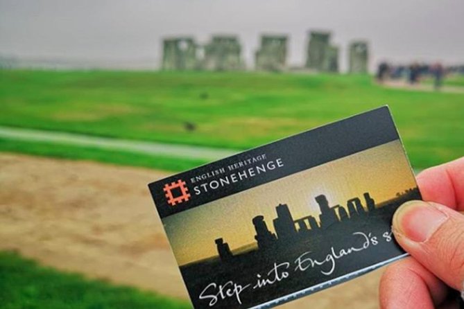 Southampton Cruise Terminal to London Via Stonehenge - Customer Service and Driver Expertise