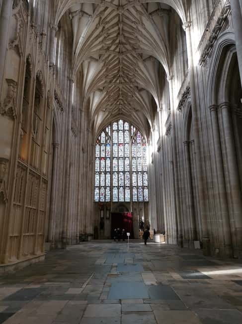 Southampton: Jane Austen's Birthplace & Winchester Day Tour - Exploring Winchester: Austen’s Final Chapter