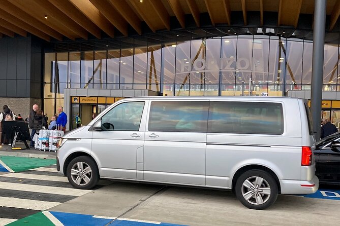 Southampton Port Arrival Transfer to Heathrow Airport - Flexibility and Customization for Different Group Sizes