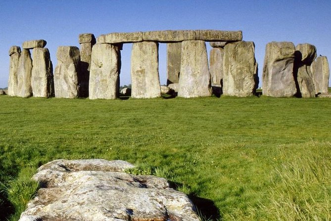Southampton Pre-Cruise Tour: London to Southampton via Stonehenge - How the Tour Combines Sightseeing and Transportation Seamlessly