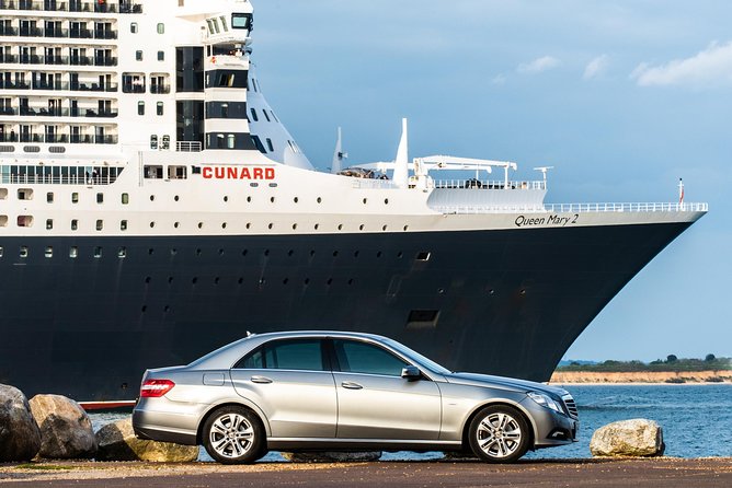 Southampton to Gatwick via Attraction of your choice (Stonehenge, Windsor etc) - How the Tour Starts in Southampton