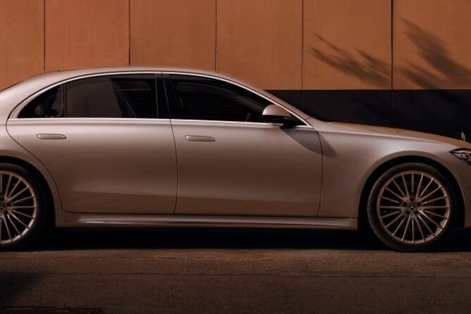 Southampton To Heathrow Via Stonehenge & Windsor Private Transfer - Windsor Castle: A Royal Residence and Architectural Marvel