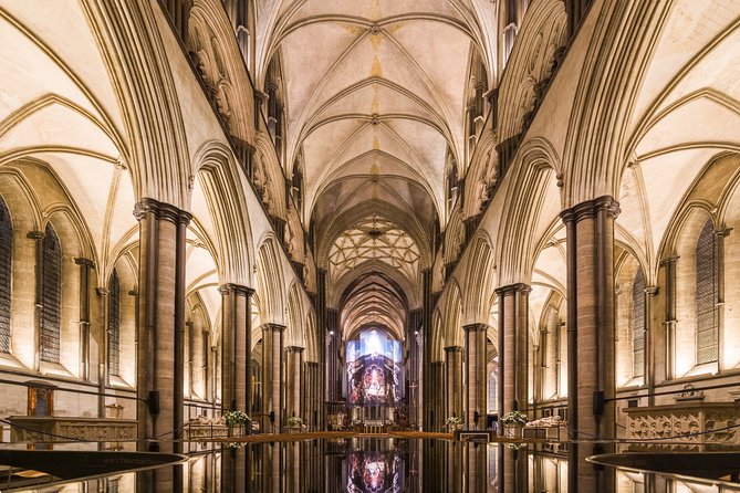 Southampton to London via Attraction of your choice (Stonehenge, Windsor etc) - Insights from Customer Reviews