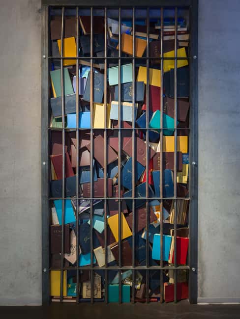 Soviet Tallinn: Cold War Echoes Behind the Iron Curtain Tour - Soviet Architectural and Cultural Relics in Modern Media