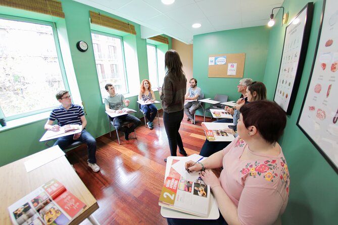 Spanish Group Course in Barcelona Spain 20 Lessons - Key Points