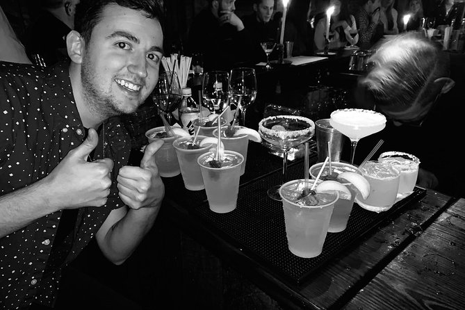 Spanish Moss Haunted Savannah Pub Crawl - Walking the Historic River Street and Visiting Haunted Pubs