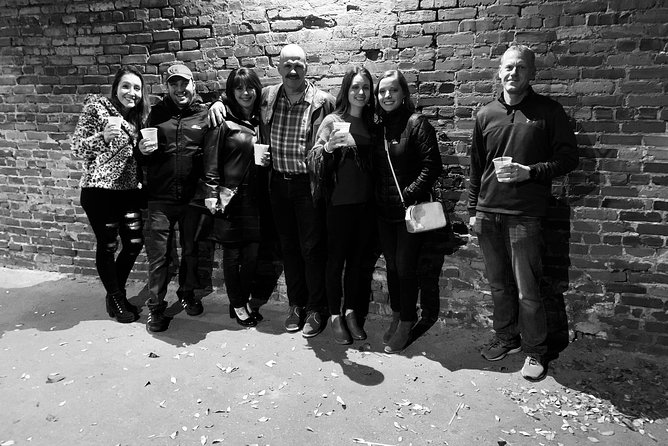 Spanish Moss Haunted Savannah Pub Crawl - The Role of the Guide in Making the Tour Special