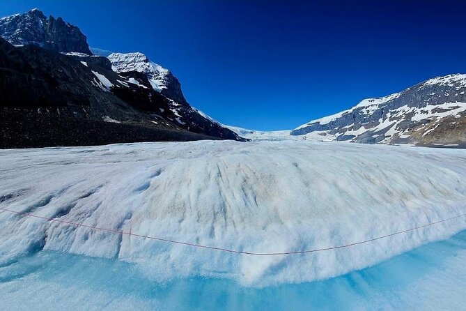 Spanish Private Tour to Columbia Icefields from Calgary - Crossing the Saskatchewan River and Rest Stops