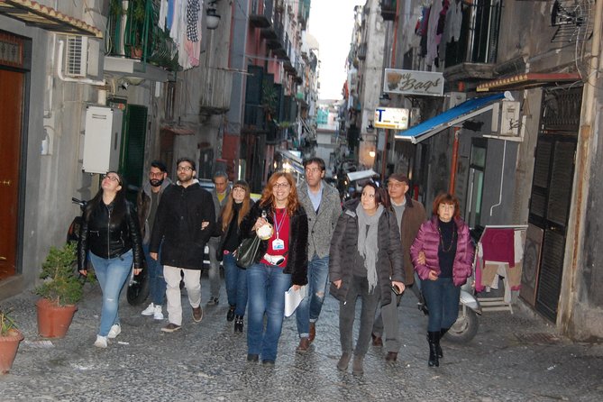 Spanish Quarters Tour - Practicalities: Booking, Group Size, and Accessibility