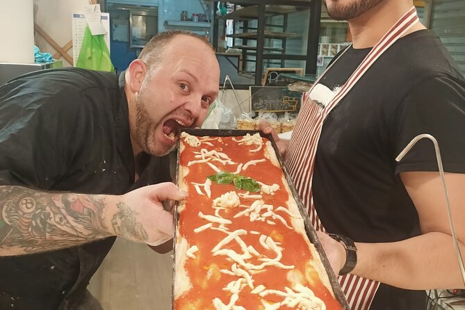 Spanish Steps Rome Pizza Making Class with Wine and Limoncello - Enjoying Roman Wine and Limoncello Tasting