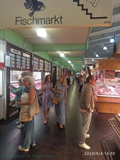 Spanish walking tour in Frankfurt with a local guide - Riverside Walk and Unforgettable Views of the Main