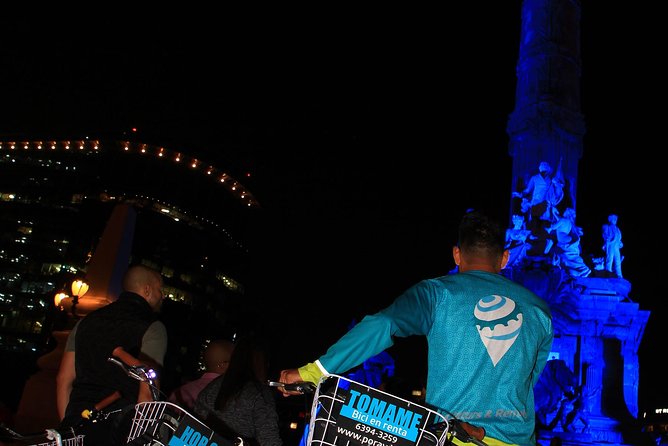 SPECIAL NIGHT LIFE Mexico City Light´s Bike Tour - Riding Through Alameda Central Park