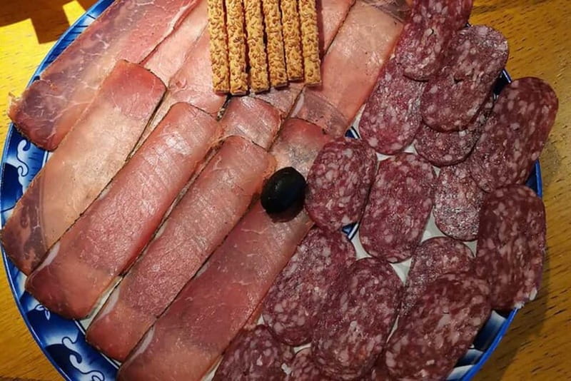 Special selection of prime cuts and wine - Discover the Unique Bulgarian Prime Cuts and Local Wine Experience