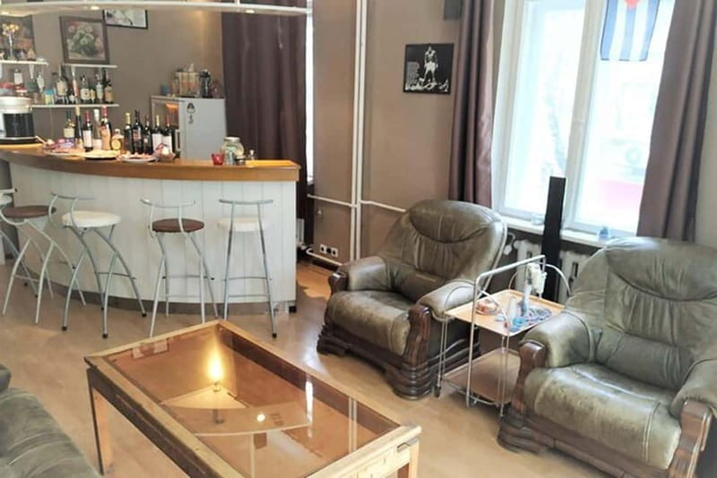 Special selection of prime cuts and wine - Why This Tour Is a Great Choice for Food and Culture Lovers