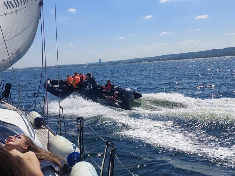 Speed boat Half Hour trip in Sopot. Speed up to 100 km/h - Logistics: Meeting Point and Group Size