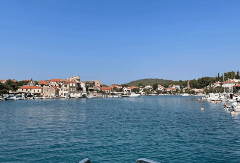 Speedboat Panorama Excursion Brac Povlja - MPL Nautika - Visiting Vruja Bay: A Secluded Natural Beauty Spot