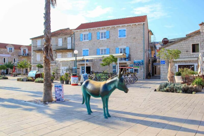 Speedboat to Hvar, Bra,Zeevo + Watersports - MPL Nautika - Zlatni Rat Beach: The Iconic Shaped Beach for Water Fun