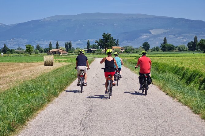 Spello E-Bike Tour with Lunch and Wine Tasting! - Explore Italy’s Umbrian Countryside on a Guided E-Bike Tour