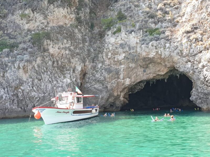 Sperlonga: Private Cruise to discover the "Seven Beaches" - Key Points