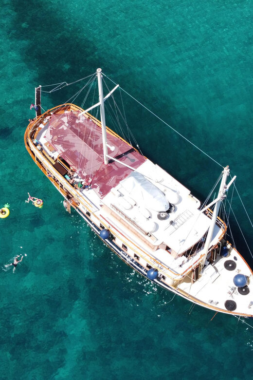 Split: All inclusive Bra & olta Island Swimming Cruise - Visiting Bra Island: Swimming, Sunbathing, and Scenic Coves