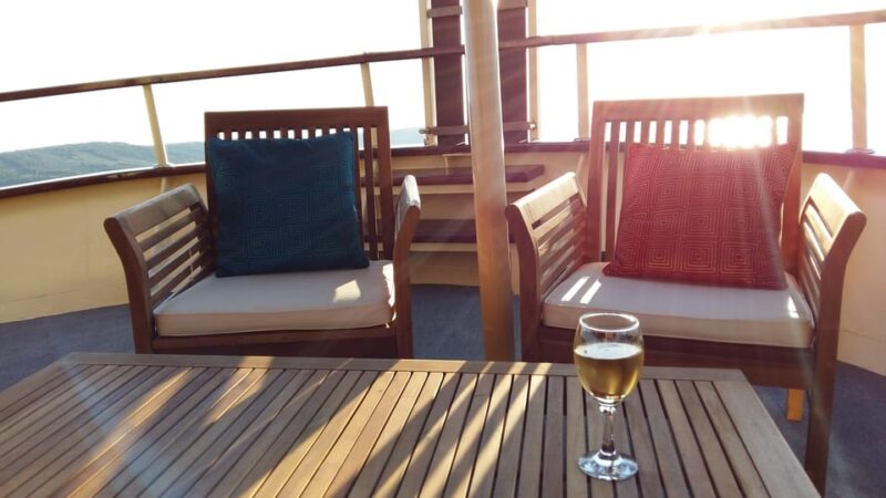 Split: All inclusive Bra & olta Island Swimming Cruise - Authentic Croatian Lunch with Variety