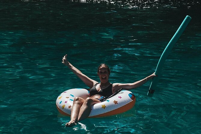 Split: Blue Lagoon & 3 Island Cruise with Wine & Snorkeling - The Experience of the Guides and Crew