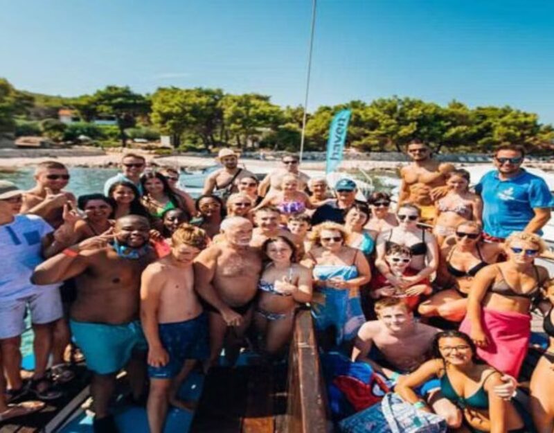 Split: Blue Lagoon Boat Trip with Lunch, Wine and Snorkeling - Safety and Comfort Features on Board