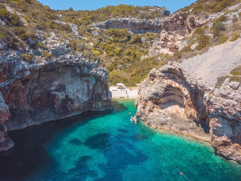 Split: Boat Tour to Blue Cave, Vis, Blue Lagoon, Hvar, Bra - The Experience: Comfort, Flexibility, and Nature