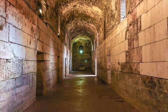 Split: Game of Thrones Small group Tour with Diocletian's Cellar - Scene Reenactments and Video Showings