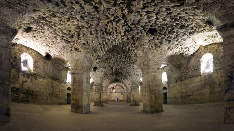 Split: Game of Thrones Tour with Diocletian's Palace Cellar - The Best Time for the Tour and Crowd Levels