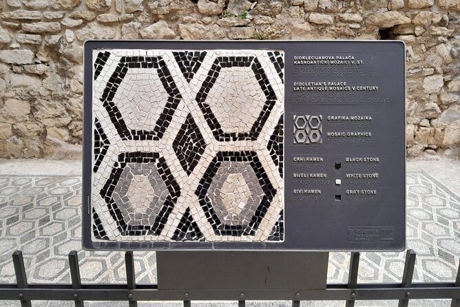 SPLIT-History Tour of Diocletian's Palace & Old Town with Daniela - The Jupiter Temple and the Golden Gate