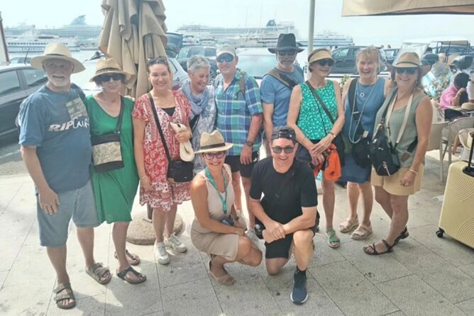 SPLIT-History Tour of Diocletian's Palace & Old Town with Daniela - Art and Local Life at the Grgur Ninski Statue and Narodni Trg