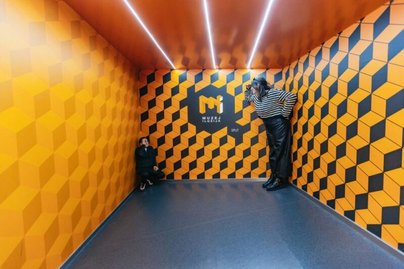 Split: Museum of Illusions Entrance Ticket - Interactive Playrooms and Educational Puzzles