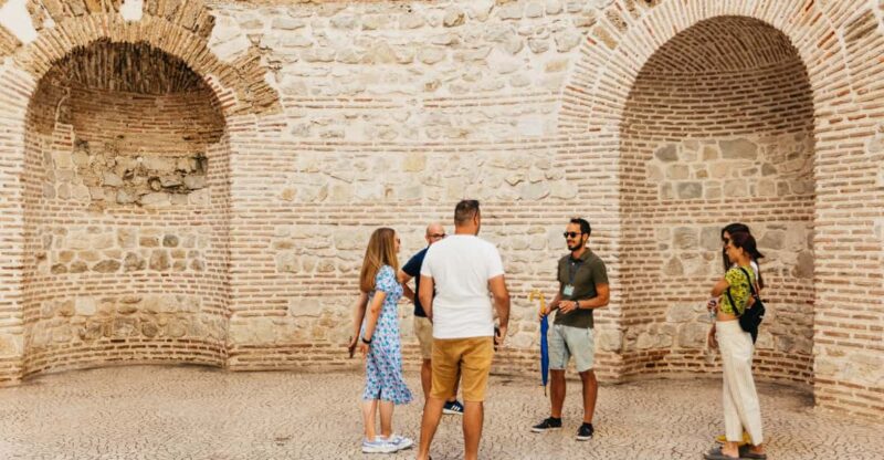 Split Old Town and Diocletian's Palace Tour - Key Points