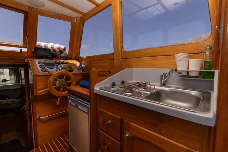 Split/Omi/Makarska: Full or half day boat tour with "Cvita" - Who Will Enjoy This Tour Most?