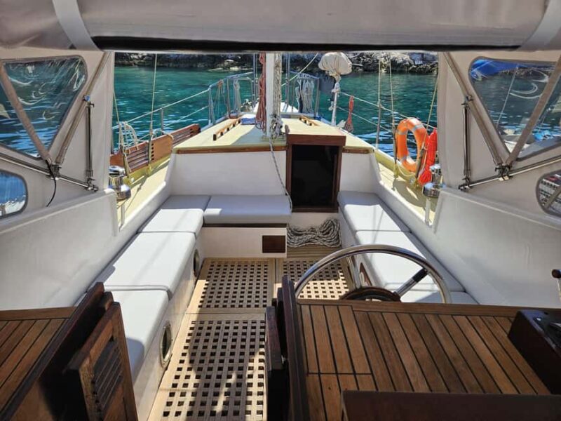 Split or Hvar: excursions on a famous Croatian sailing boat - Key Points