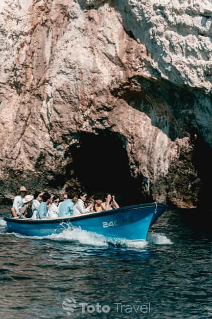 Split/Podstrana: Blue Cave, Hvar & 6 Islands Speedboat Trip - Exploring the Blue Cave on Bievo Island