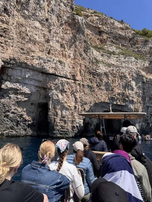 Split/Podstrana: Blue Cave, Hvar & 6 Islands Speedboat Trip - Long Stop at Hvar Island