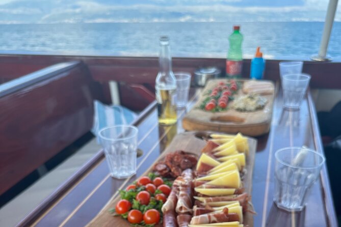 Split private boat tour for a groups up to 42 people - Snorkeling at the Kontesa Shipwreck on Olta Island