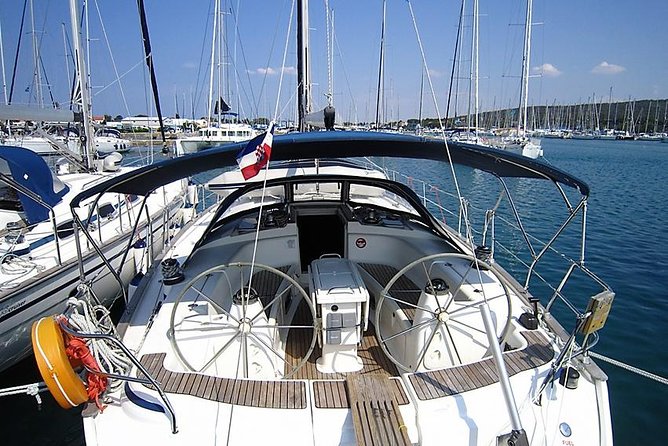 Split: PRIVATE Full-Day Sail Yacht Cruise - Per group (up to 12)! - Key Points
