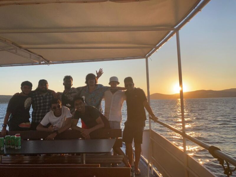 Split: Riviera Sunset Cruise & Swim with Summer Vibes - The Guides and Crew: Friendly and Attentive